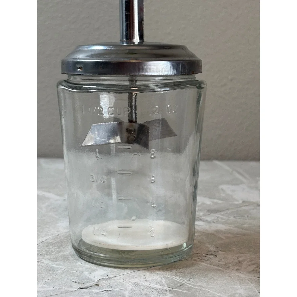 Vintage‎ Acme Food And Nut Chopper Glass Jar Measuring Cup Green Handle USA Made